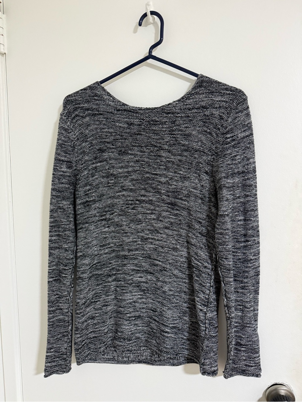 H&M Marled Gray & Black Long-Sleeve Knit Top
